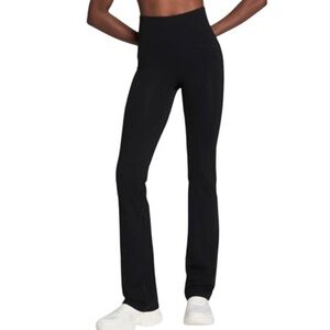 SPANX “Booty Boost Flare” Pant In Black Size Small Style 50243 Like New!